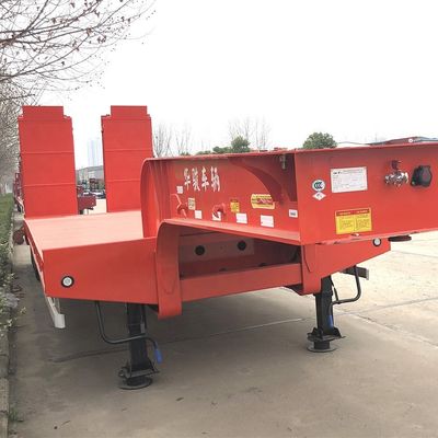 30T Max Charge utile hydraulique pliable cou d'oie pour lourd bas lit remorque robuste conception
