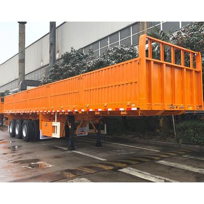 CIMC HUAJUN 50t Tri-axe clôture de transport de ciment remorque de fret avec pneus 12R22.5